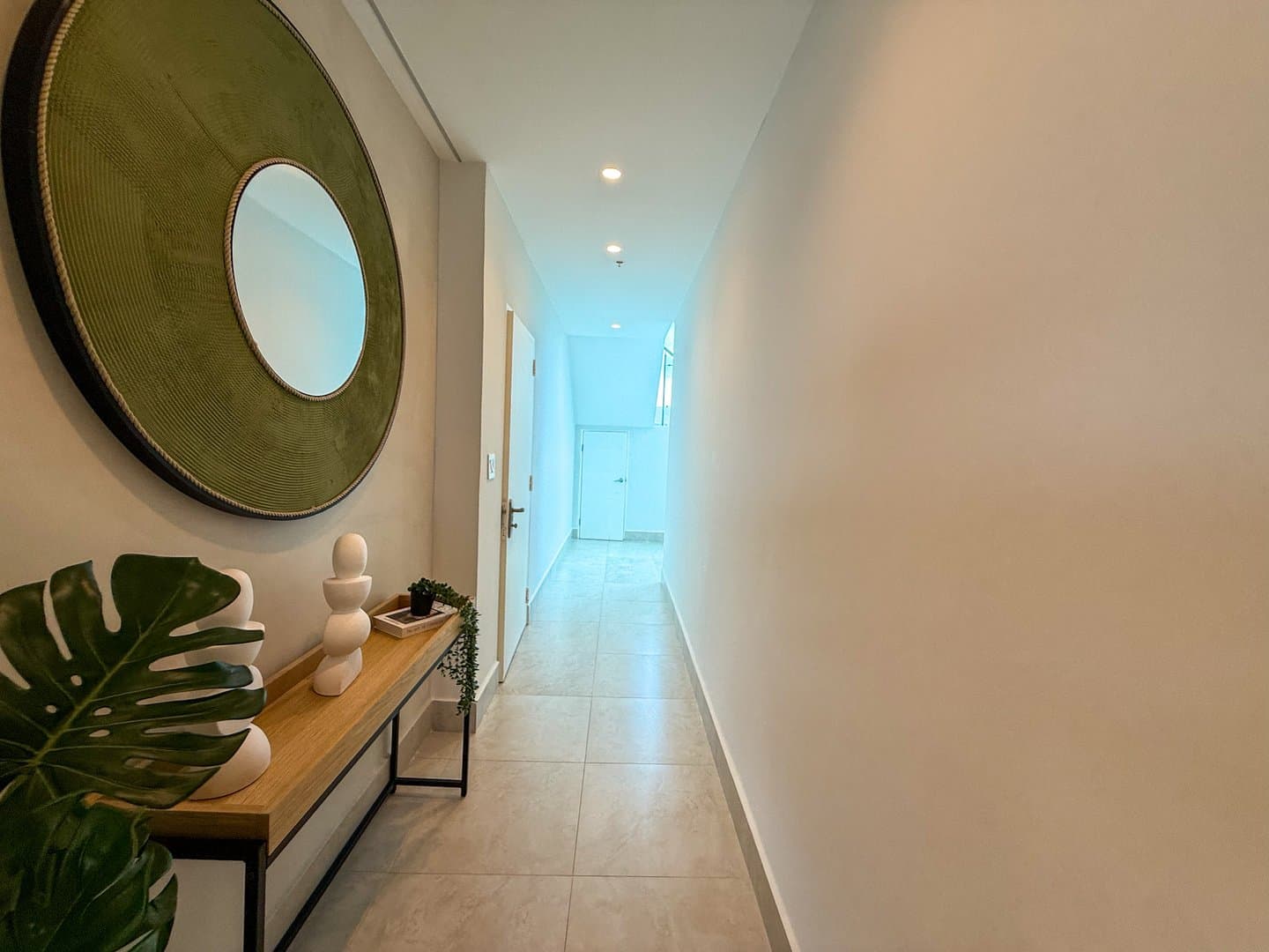 3-Bedroom Luxurious Beachfront Penthouse in Malibu Nueva Gorgona R-0031 - Image 19