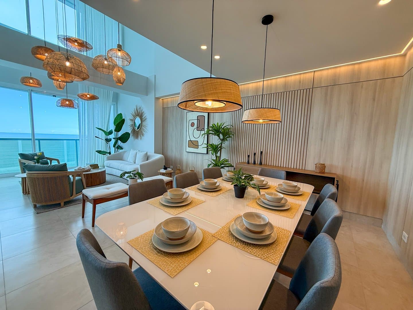 3-Bedroom Luxurious Beachfront Penthouse in Malibu Nueva Gorgona R-0031