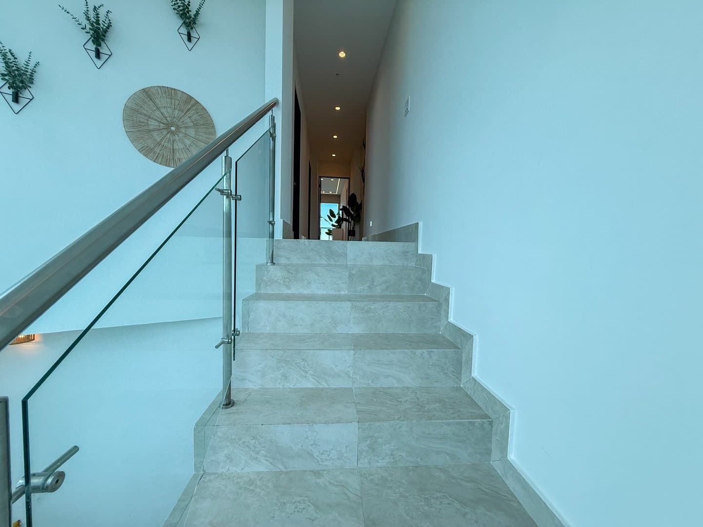 3-Bedroom Luxurious Beachfront Penthouse in Malibu Nueva Gorgona R-0031 - Image 18