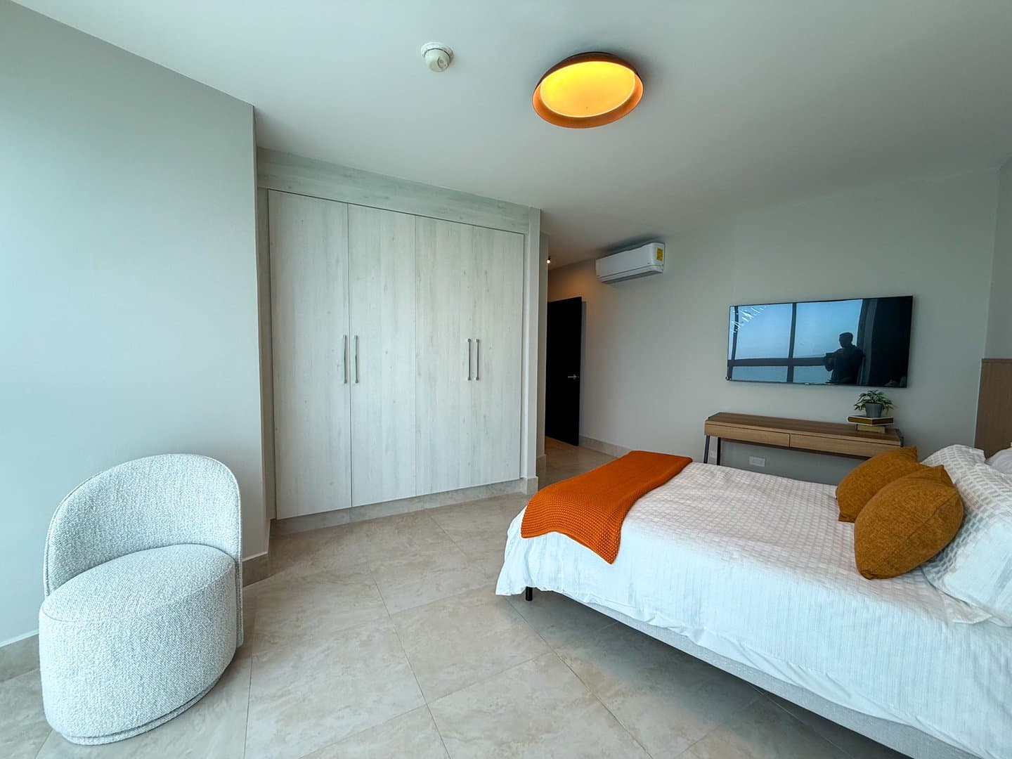 3-Bedroom Luxurious Beachfront Penthouse in Malibu Nueva Gorgona R-0031 - Image 32