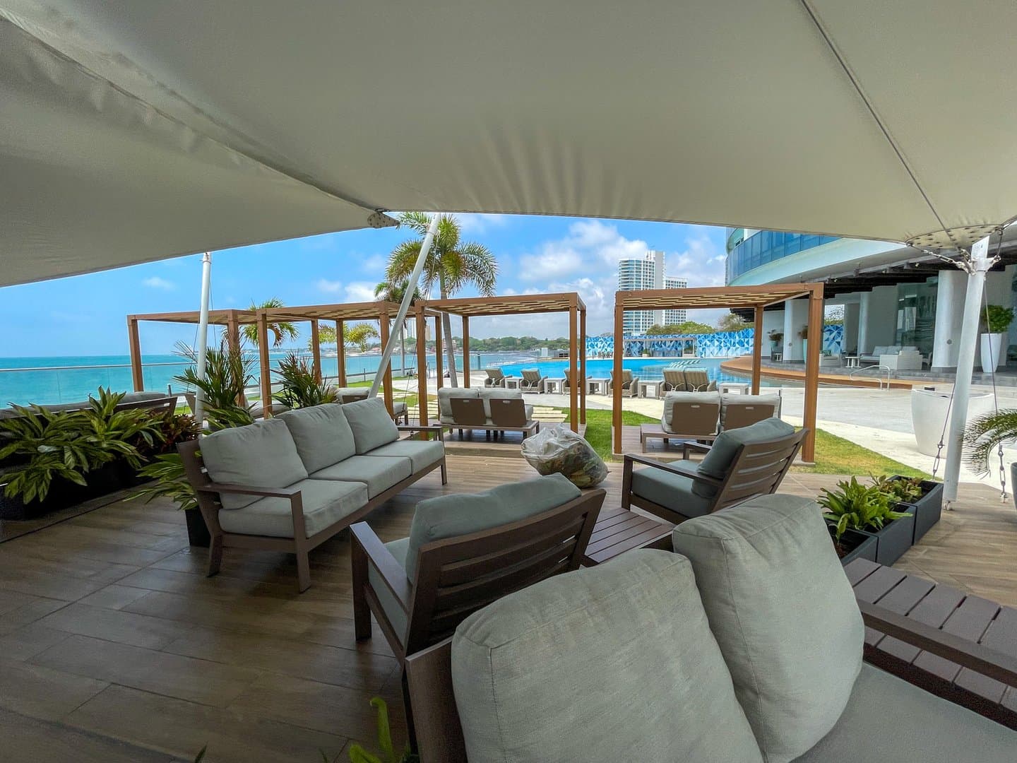 3-Bedroom Luxurious Beachfront Penthouse in Malibu Nueva Gorgona R-0031 - Image 44