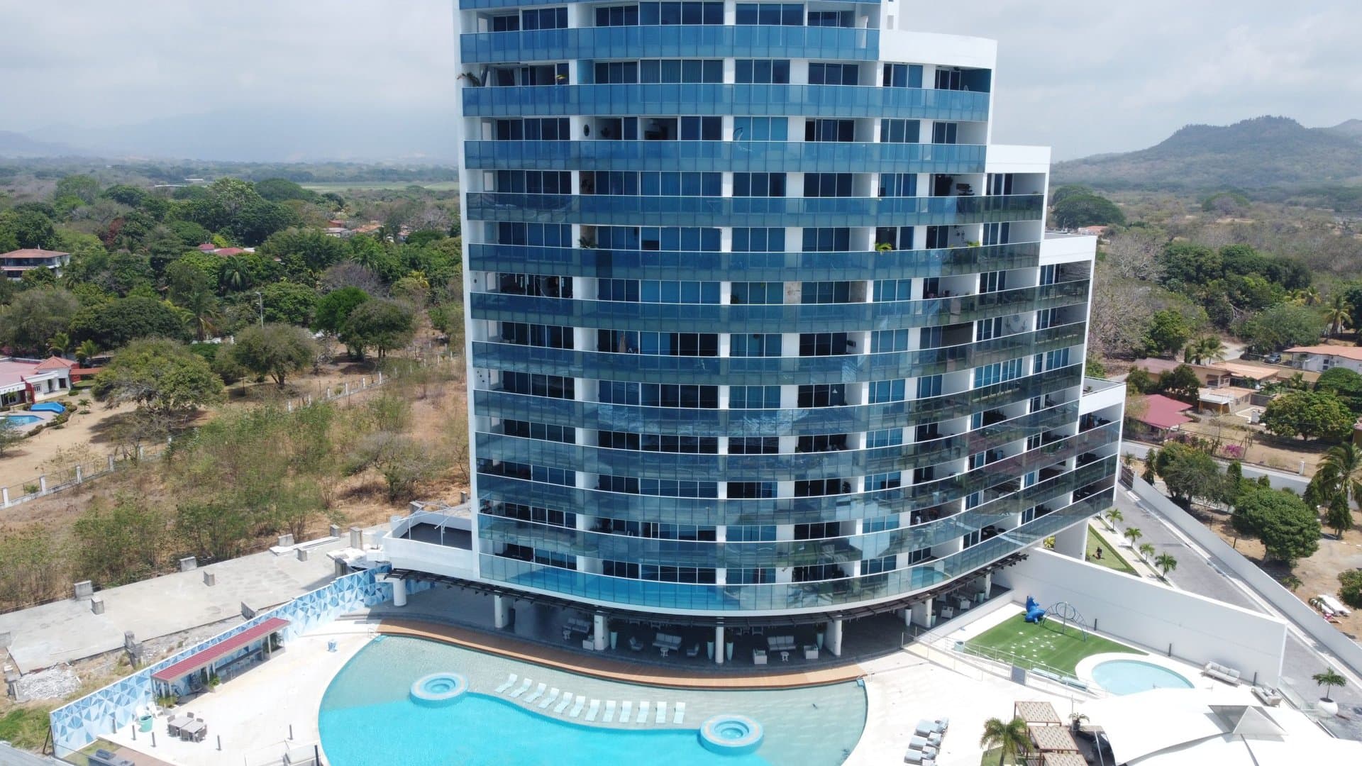3-Bedroom Luxurious Beachfront Penthouse in Malibu Nueva Gorgona R-0031 - Image 47