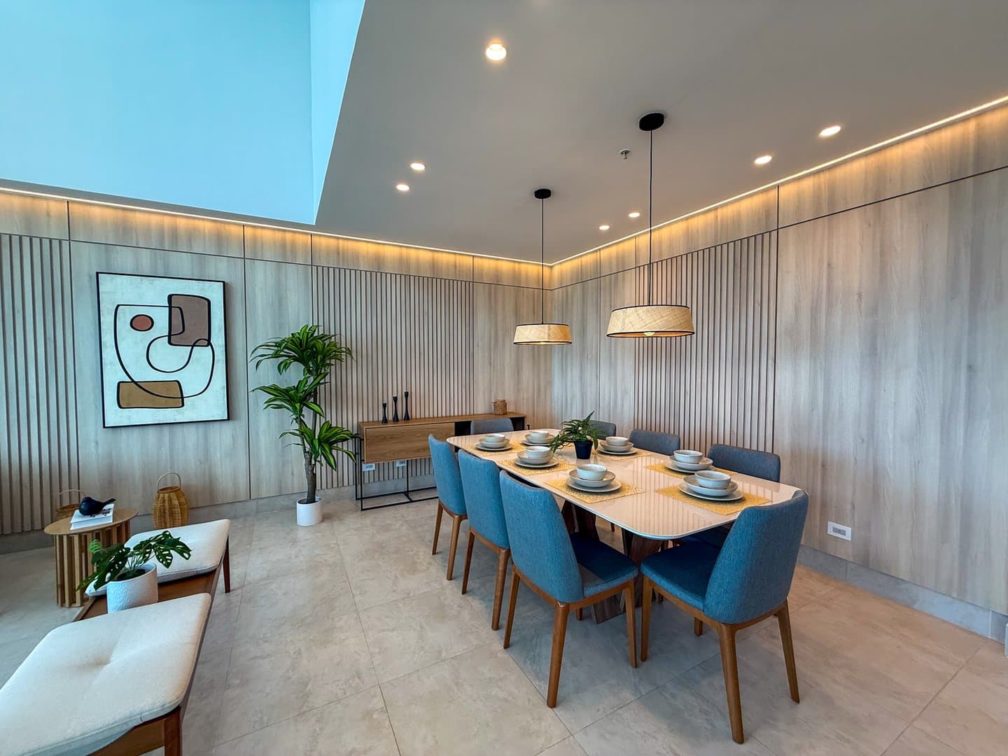 3-Bedroom Luxurious Beachfront Penthouse in Malibu Nueva Gorgona R-0031 - Image 5