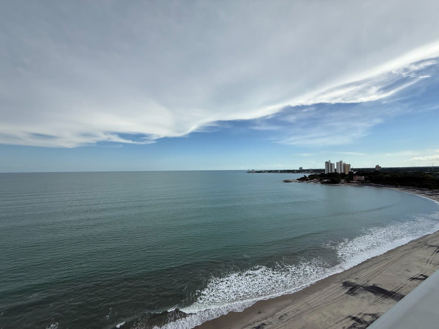 3-Bedroom Luxurious Beachfront Penthouse in Malibu Nueva Gorgona R-0031 - Image 10