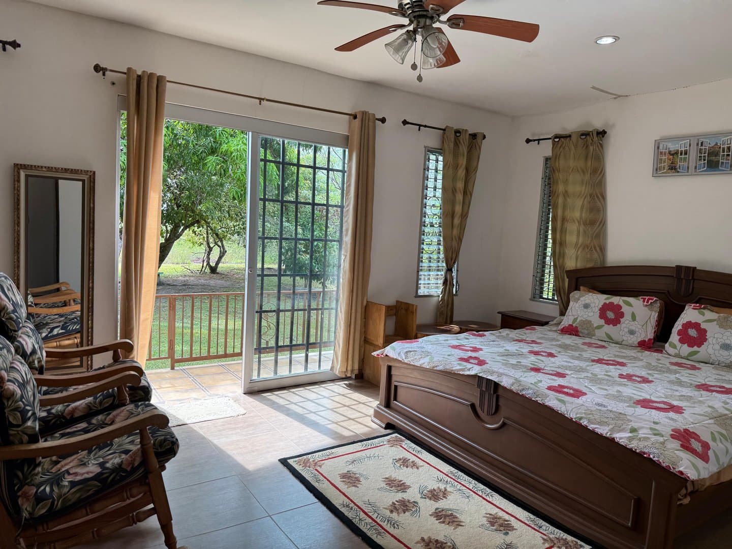 Investment Opportunity: Tranquil Living on a Sprawling 3.7-Acre Estate! R-0488 - Image 52