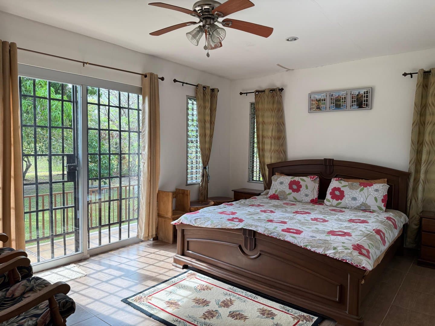 Investment Opportunity: Tranquil Living on a Sprawling 3.7-Acre Estate! R-0488 - Image 18