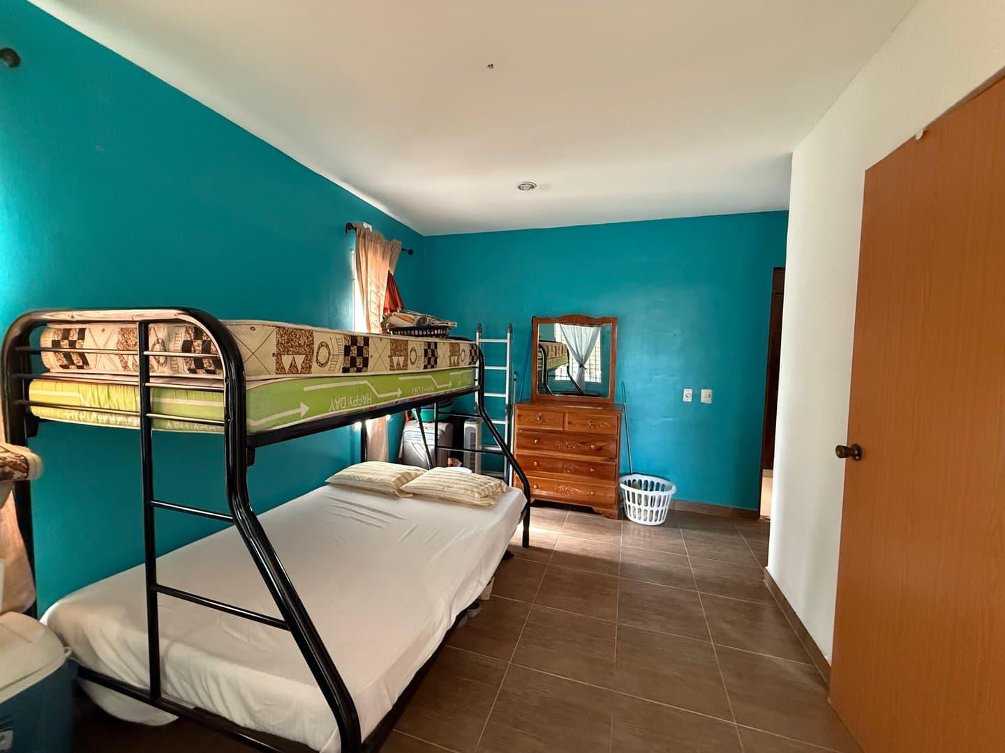 Investment Opportunity: Tranquil Living on a Sprawling 3.7-Acre Estate! R-0488 - Image 60