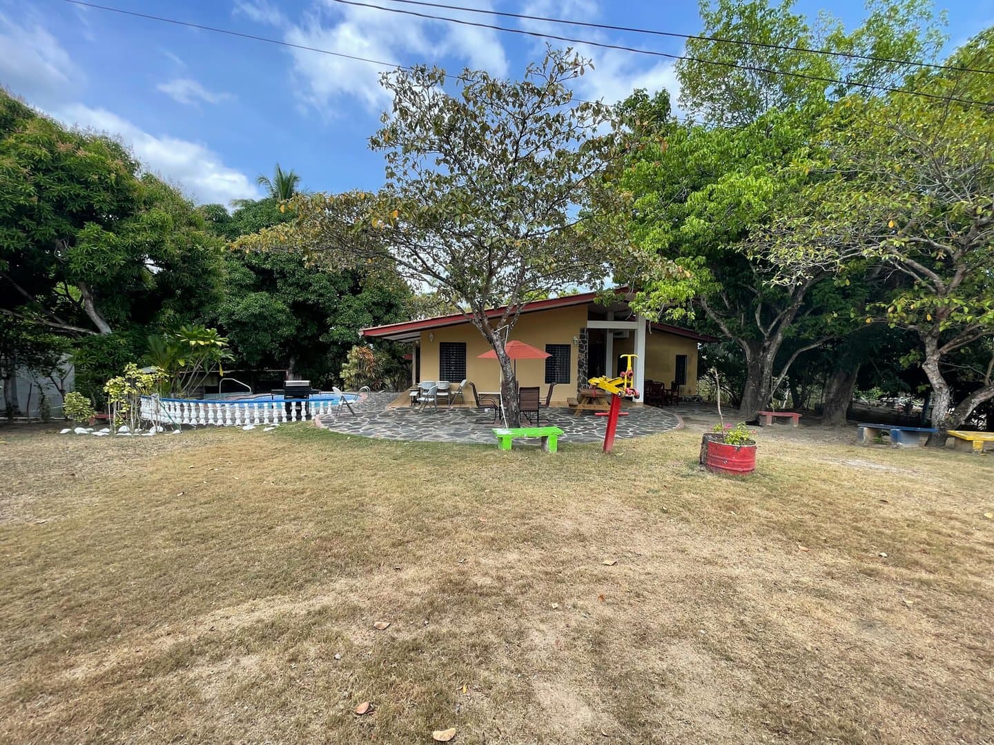 Investment Opportunity: Tranquil Living on a Sprawling 3.7-Acre Estate! R-0488 - Image 37