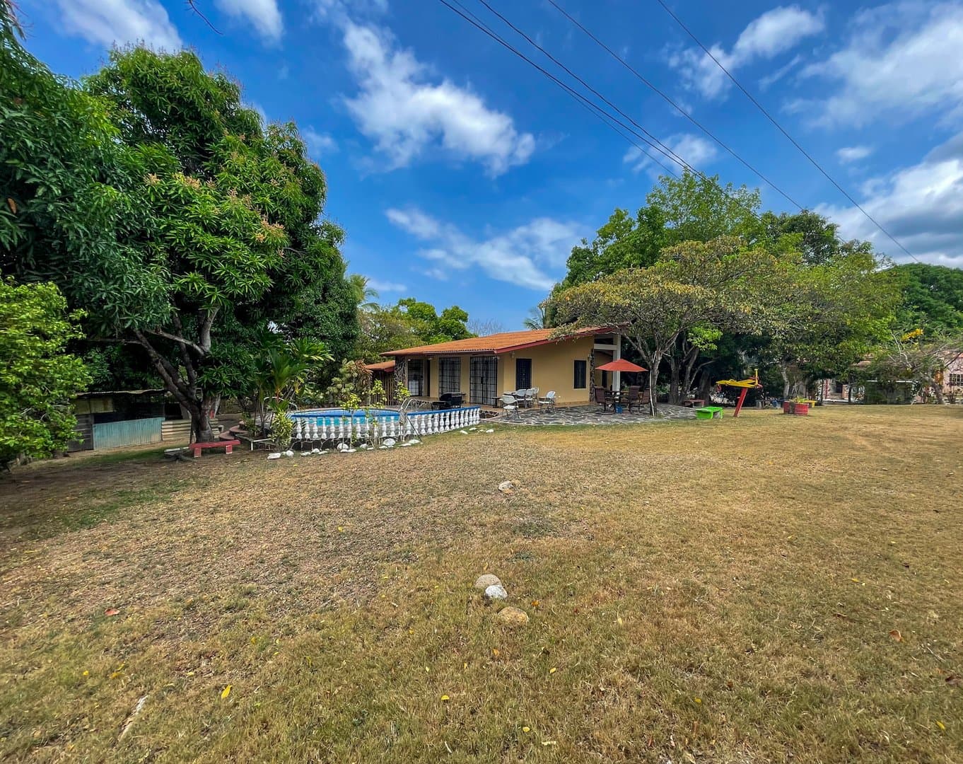 Investment Opportunity: Tranquil Living on a Sprawling 3.7-Acre Estate! R-0488 - Image 39