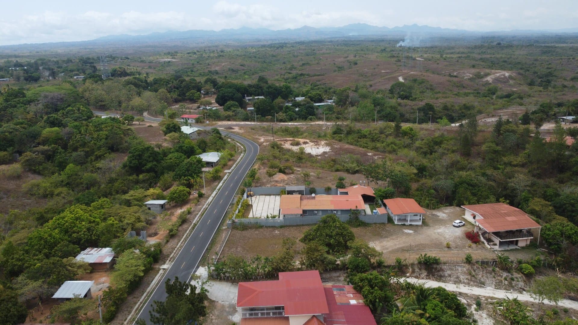 Investment Opportunity: Tranquil Living on a Sprawling 3.7-Acre Estate! R-0488 - Image 40
