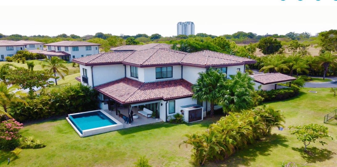 Lakefront Duplex House in Buenaventura, Rio Hato P-0097 - Image 15
