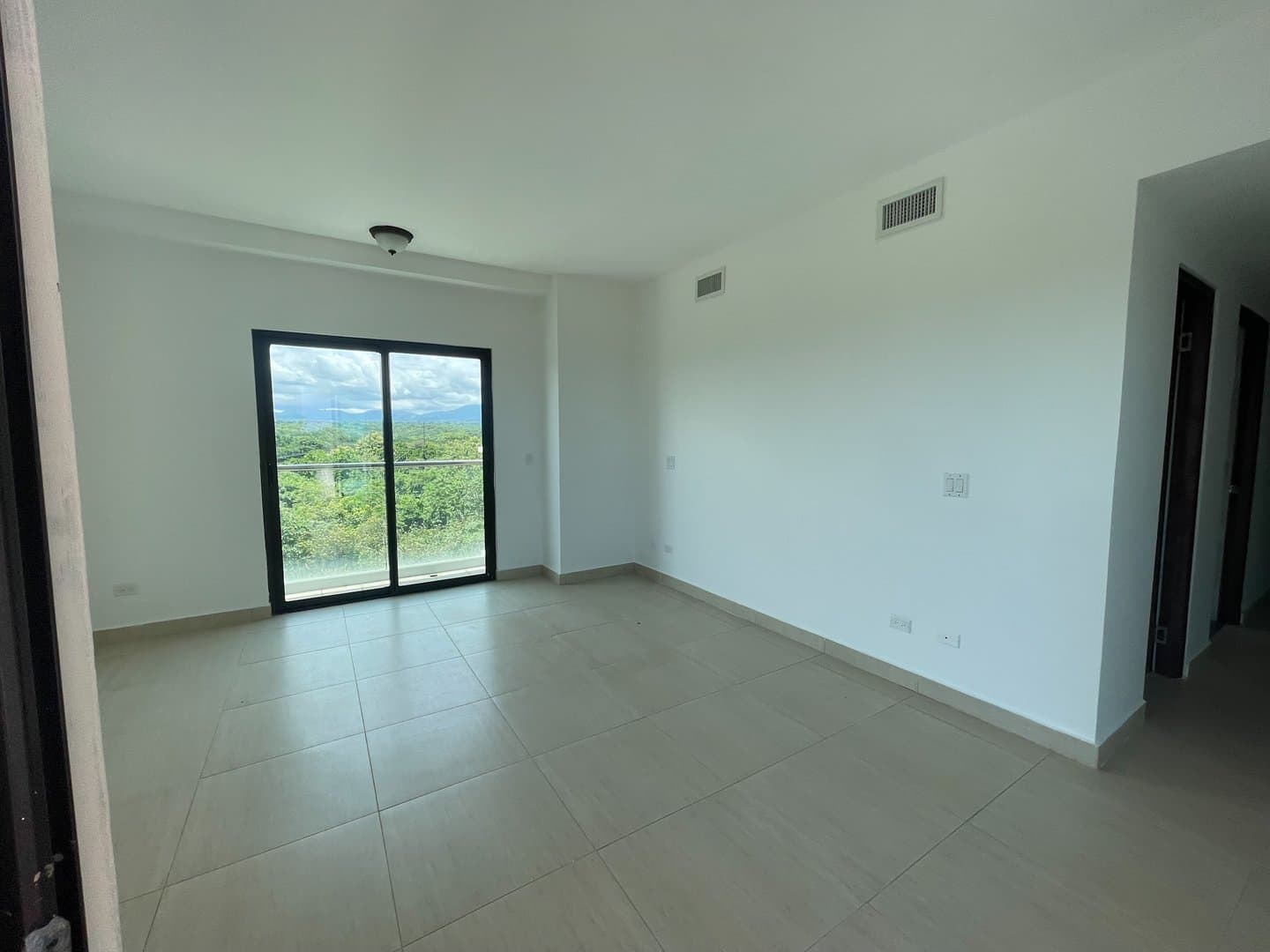 Large Luxury Condo with Golf Course & Ocean Views in Las Olas Building, Vista Mar R-0443 - Image 11