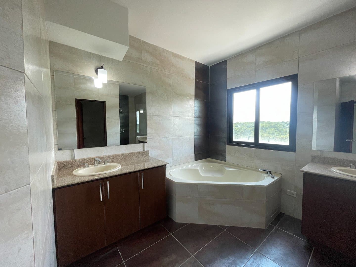 Large Luxury Condo with Golf Course & Ocean Views in Las Olas Building, Vista Mar R-0443 - Image 12
