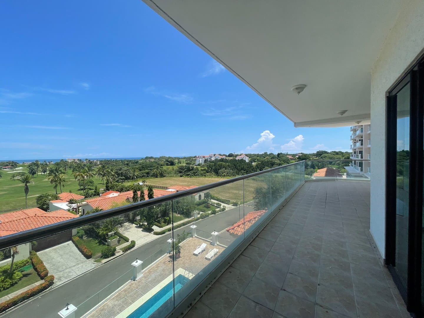 Large Luxury Condo with Golf Course & Ocean Views in Las Olas Building, Vista Mar R-0443 - Image 5