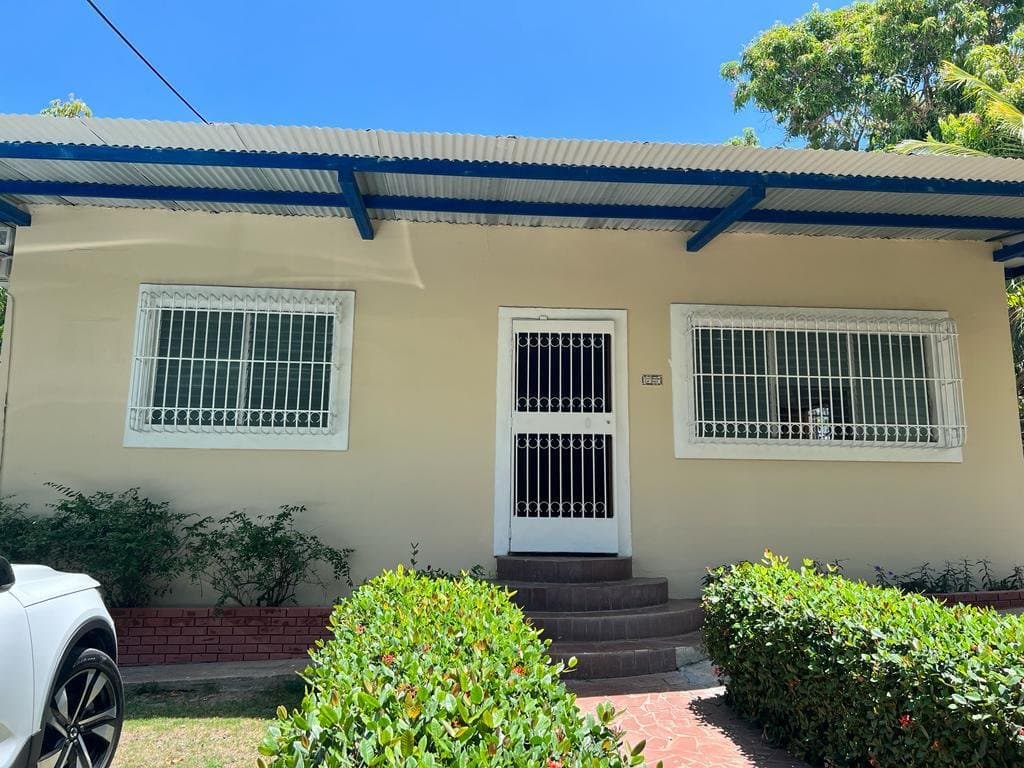 Lot and House in Nueva Gorgona, Chame R-0403 - Image 1