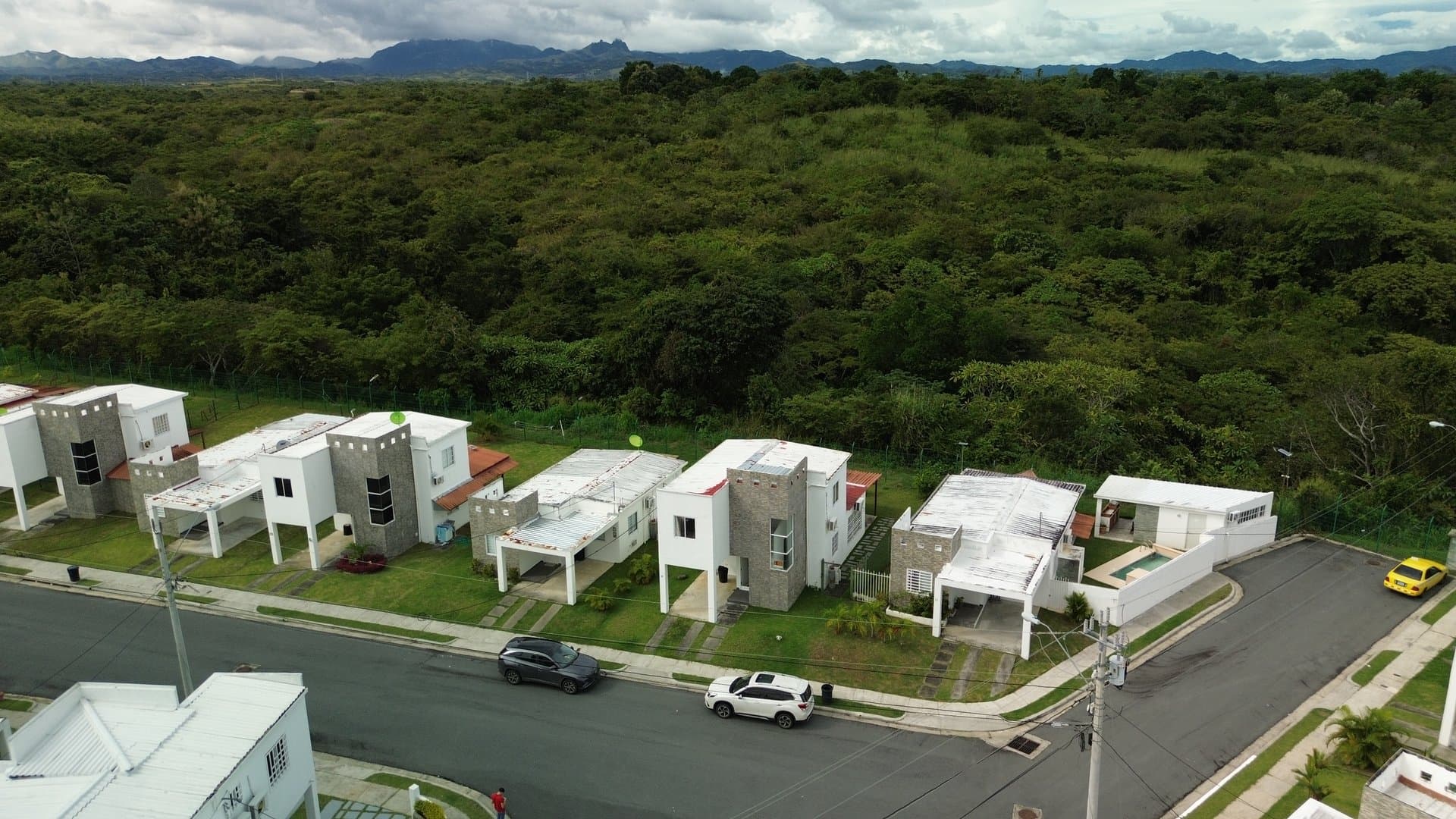 Lovely 3-Bedroom House in Gated Community The Village in San Carlos, Panama Oeste P-0575 - Image 66