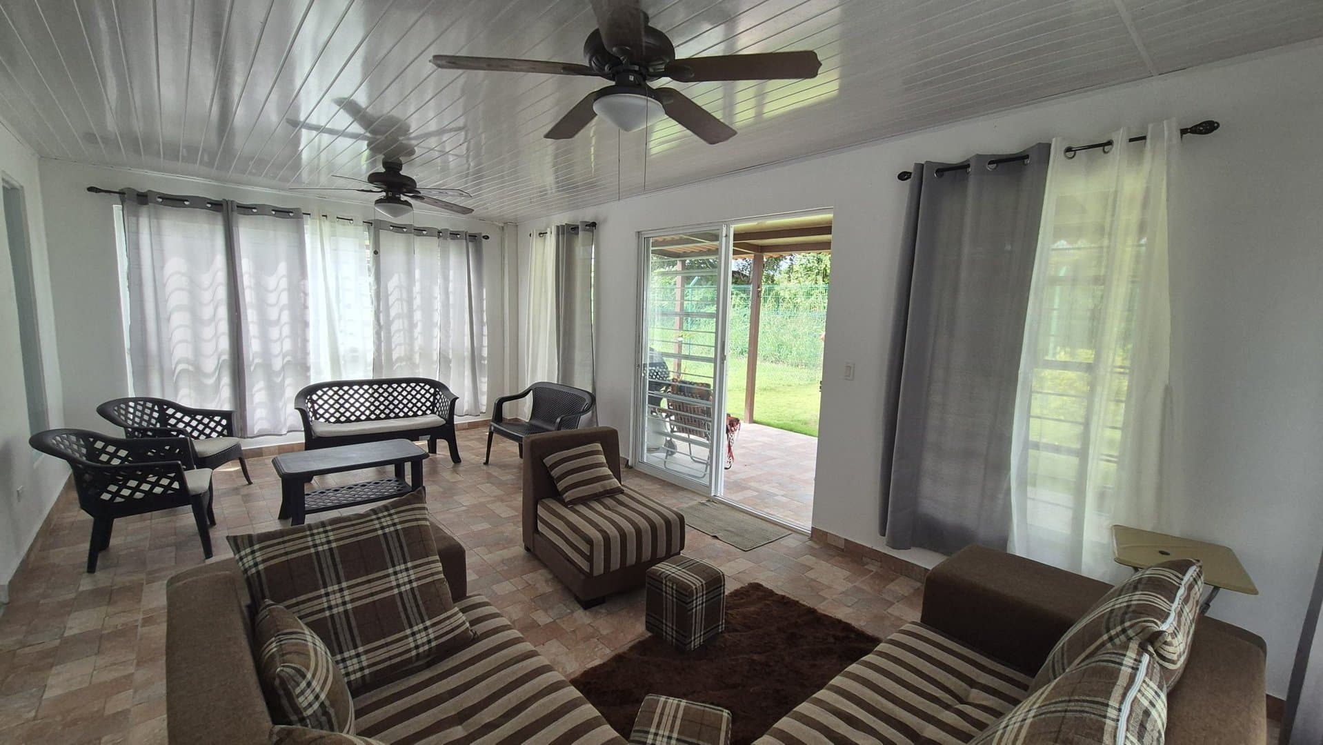 Lovely 3-Bedroom House in Gated Community The Village in San Carlos, Panama Oeste P-0575 - Image 5
