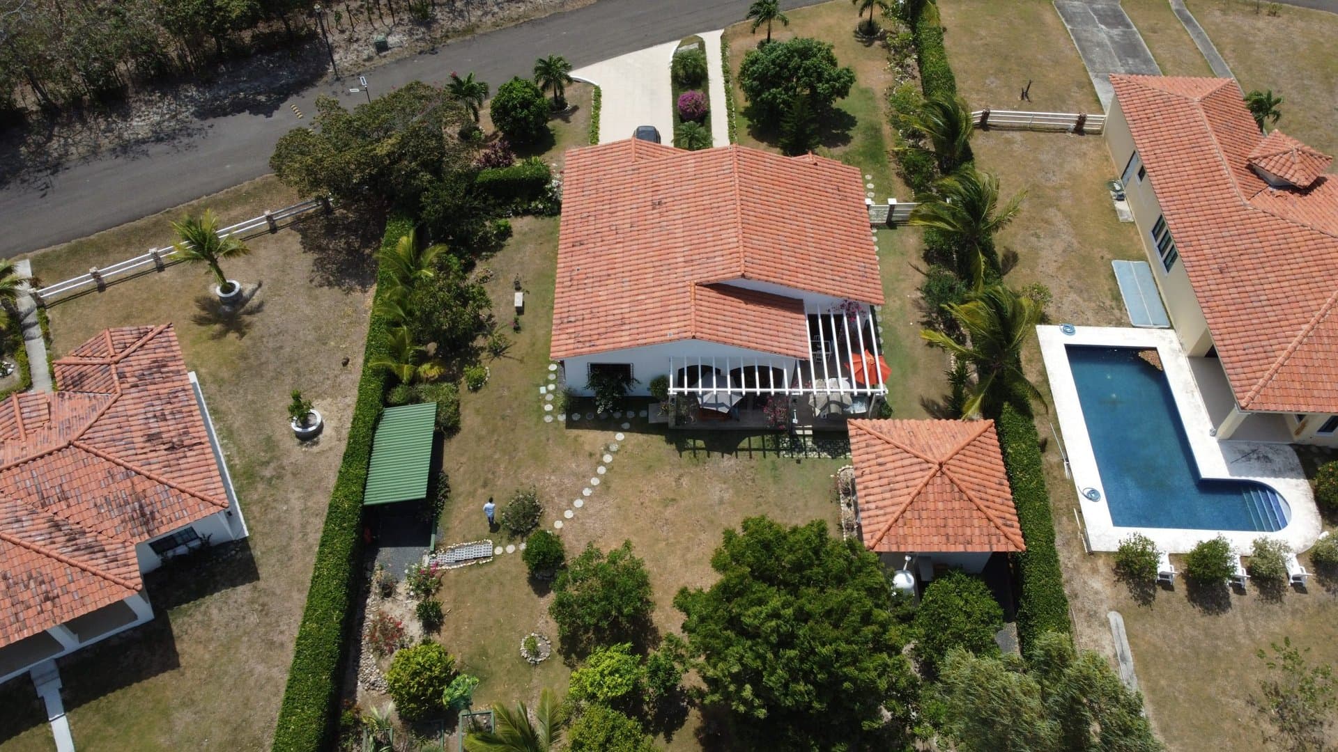 Luxurious 2-Bedroom Home with Casita on Expansive Lot, San Carlos R-0129 - Image 2