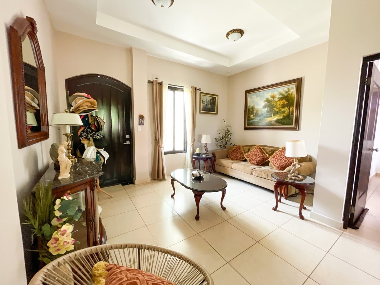 Luxurious 2-Bedroom Home with Casita on Expansive Lot, San Carlos R-0129 - Image 3