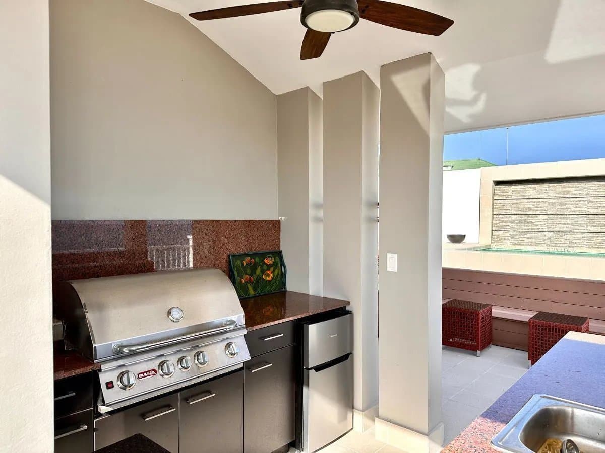 Luxurious Ocean View Penthouse with Golf Course and Beach Access, Bijao, Panama R-0424 - Image 3