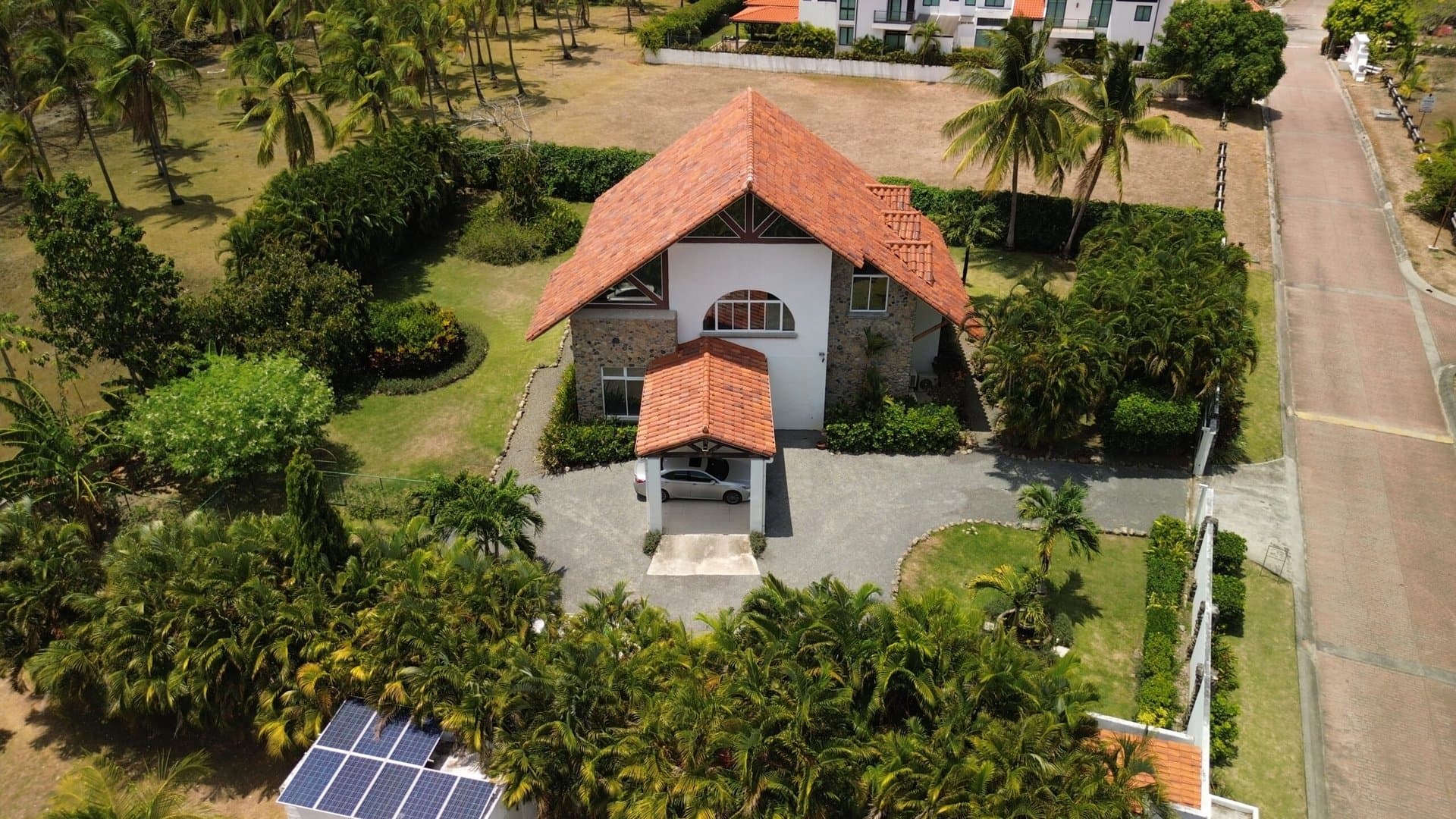 Luxury 3-Bedroom Home – A Unique Work of Art, Punta Barco, Near Coronado R-0410 - Image 2