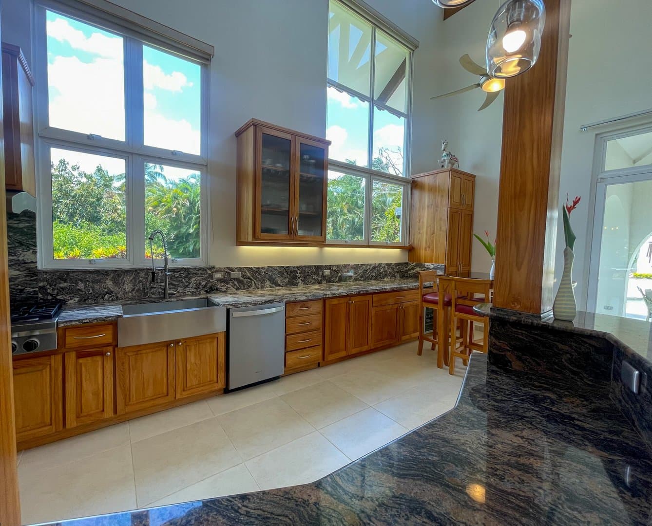 Luxury 3-Bedroom Home – A Unique Work of Art, Punta Barco, Near Coronado R-0410 - Image 15