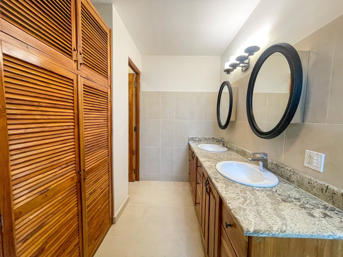 Luxury 3-Bedroom Home – A Unique Work of Art, Punta Barco, Near Coronado R-0410 - Image 26