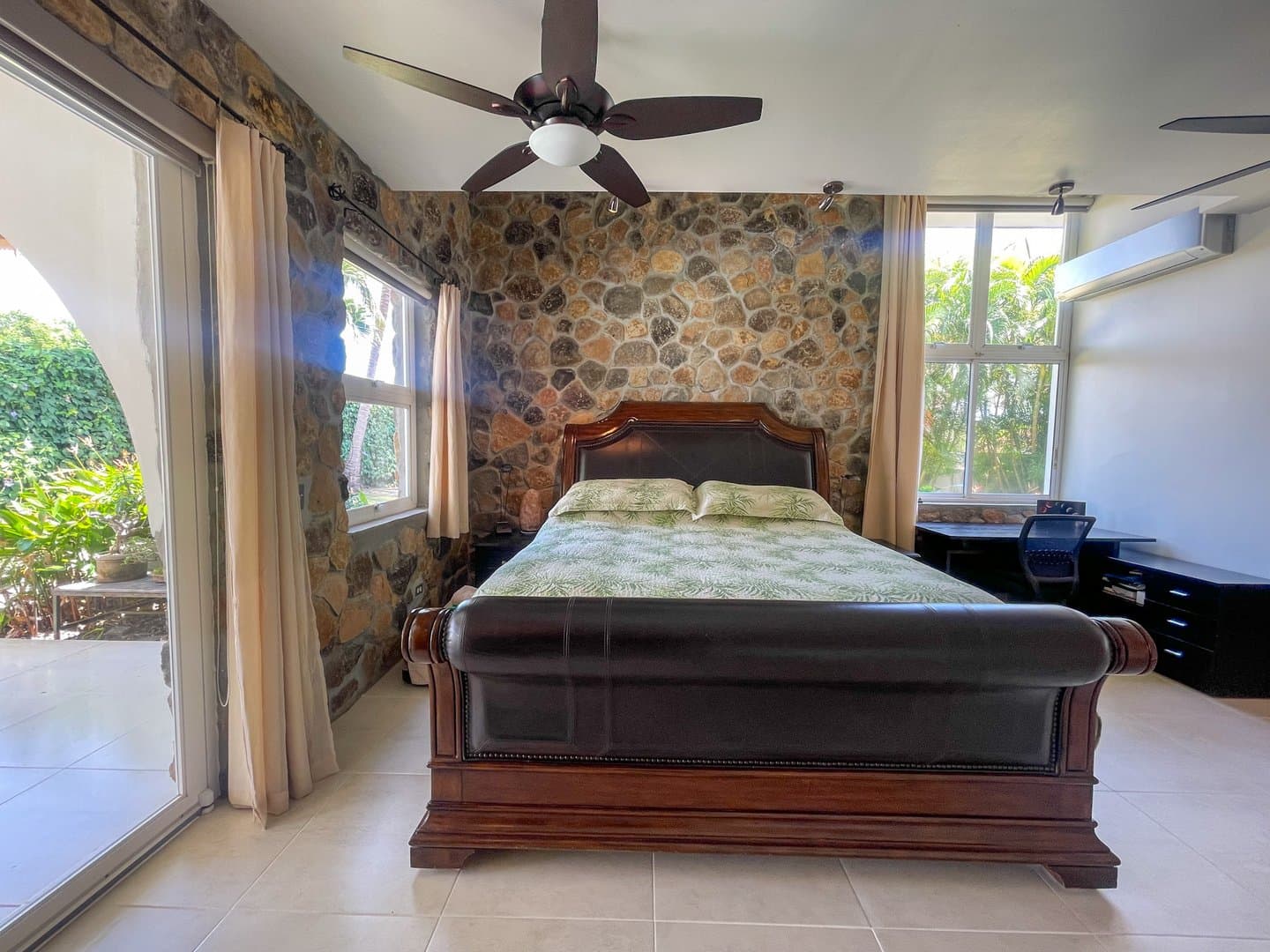 Luxury 3-Bedroom Home – A Unique Work of Art, Punta Barco, Near Coronado R-0410 - Image 22
