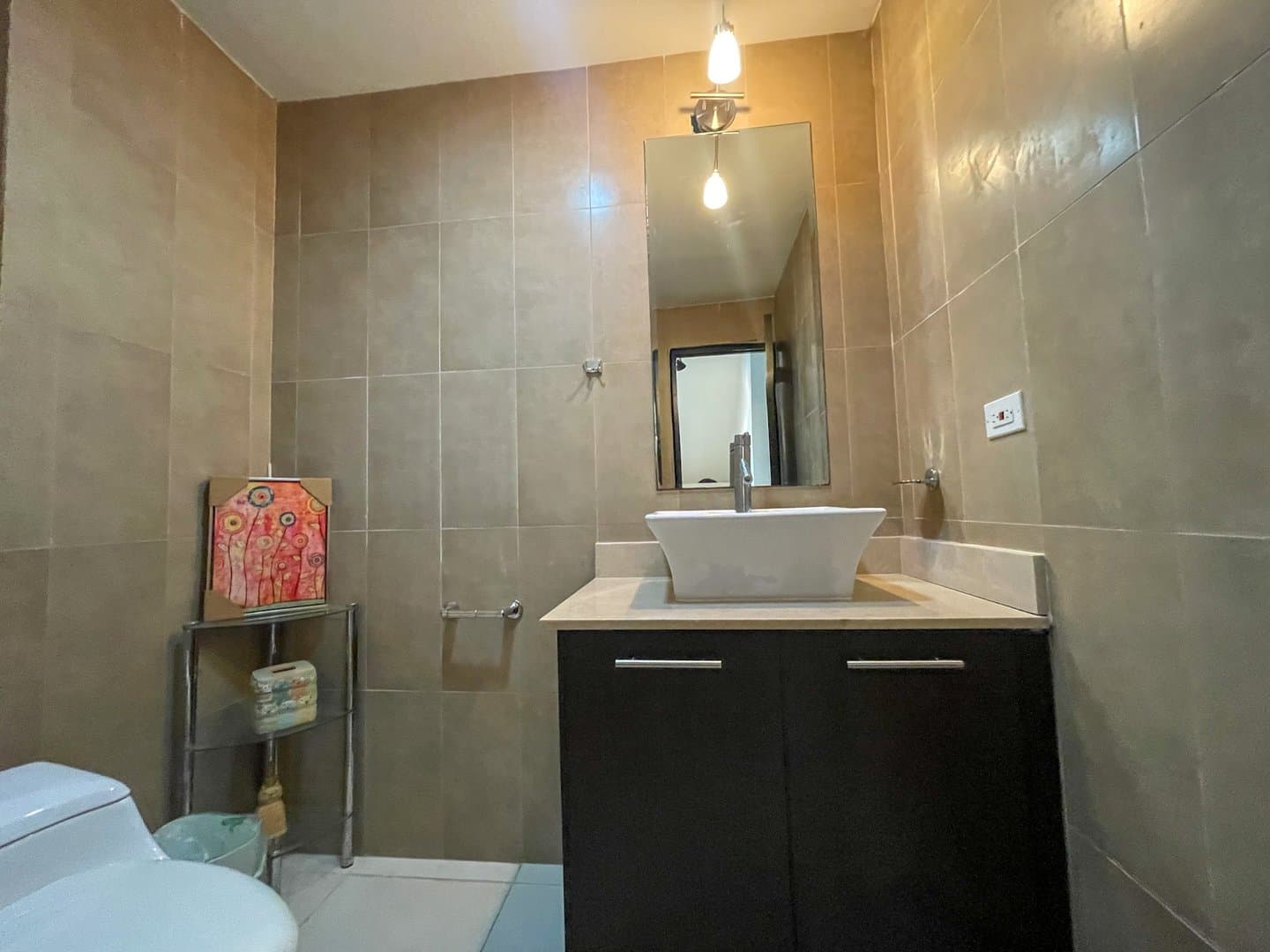 Luxury Living in Playa Blanca – Fully Furnished 3-Bedroom Beachfront Condo R-0597 - Image 12