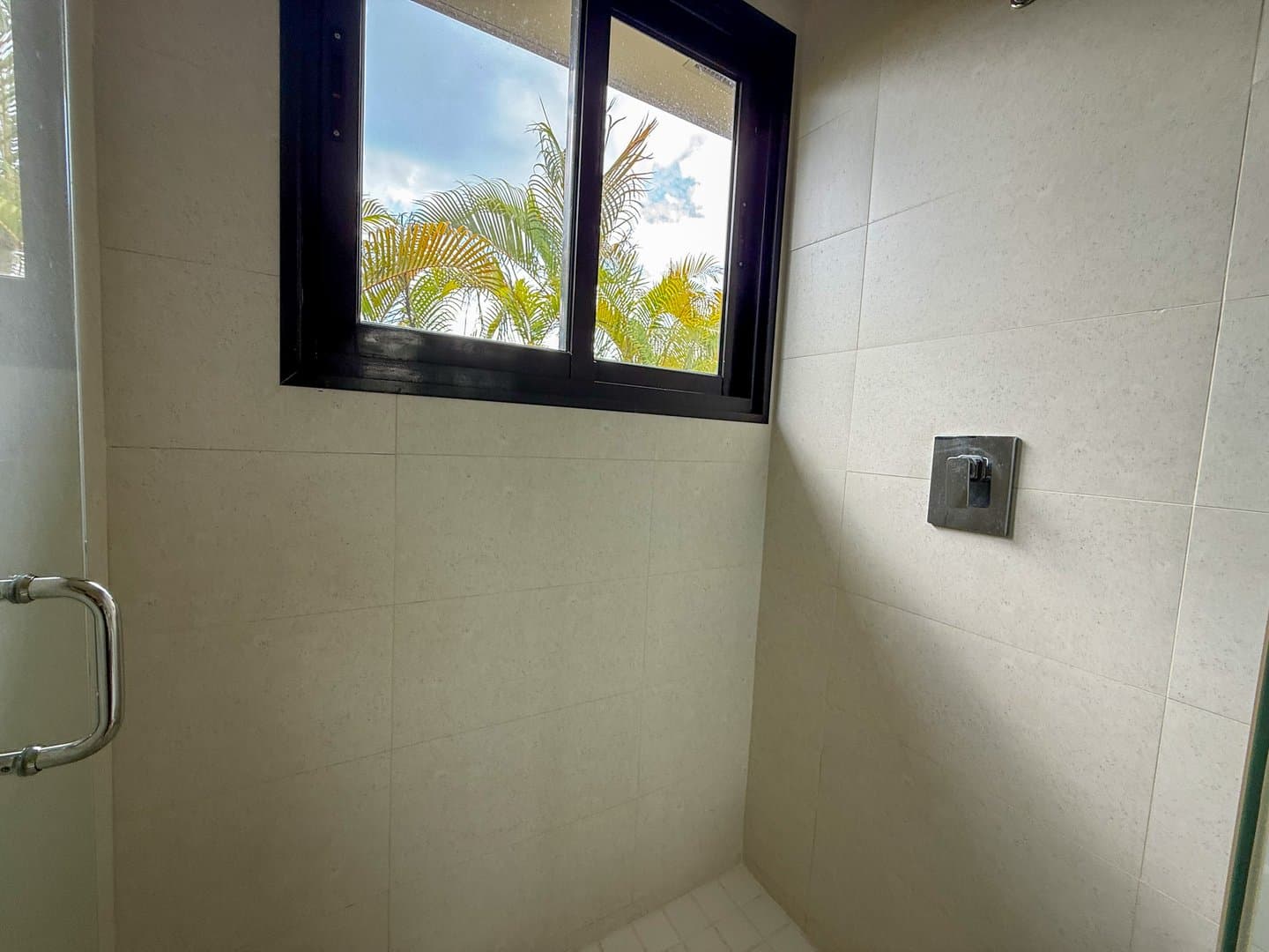 Modern Beachside 3-Bedroom Townhome with Private Pool, San Carlos, Panama. - Image 14