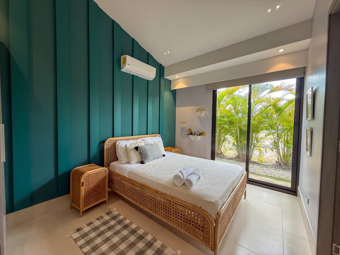 Modern Beachside 3-Bedroom Townhome with Private Pool, San Carlos, Panama. - Image 10
