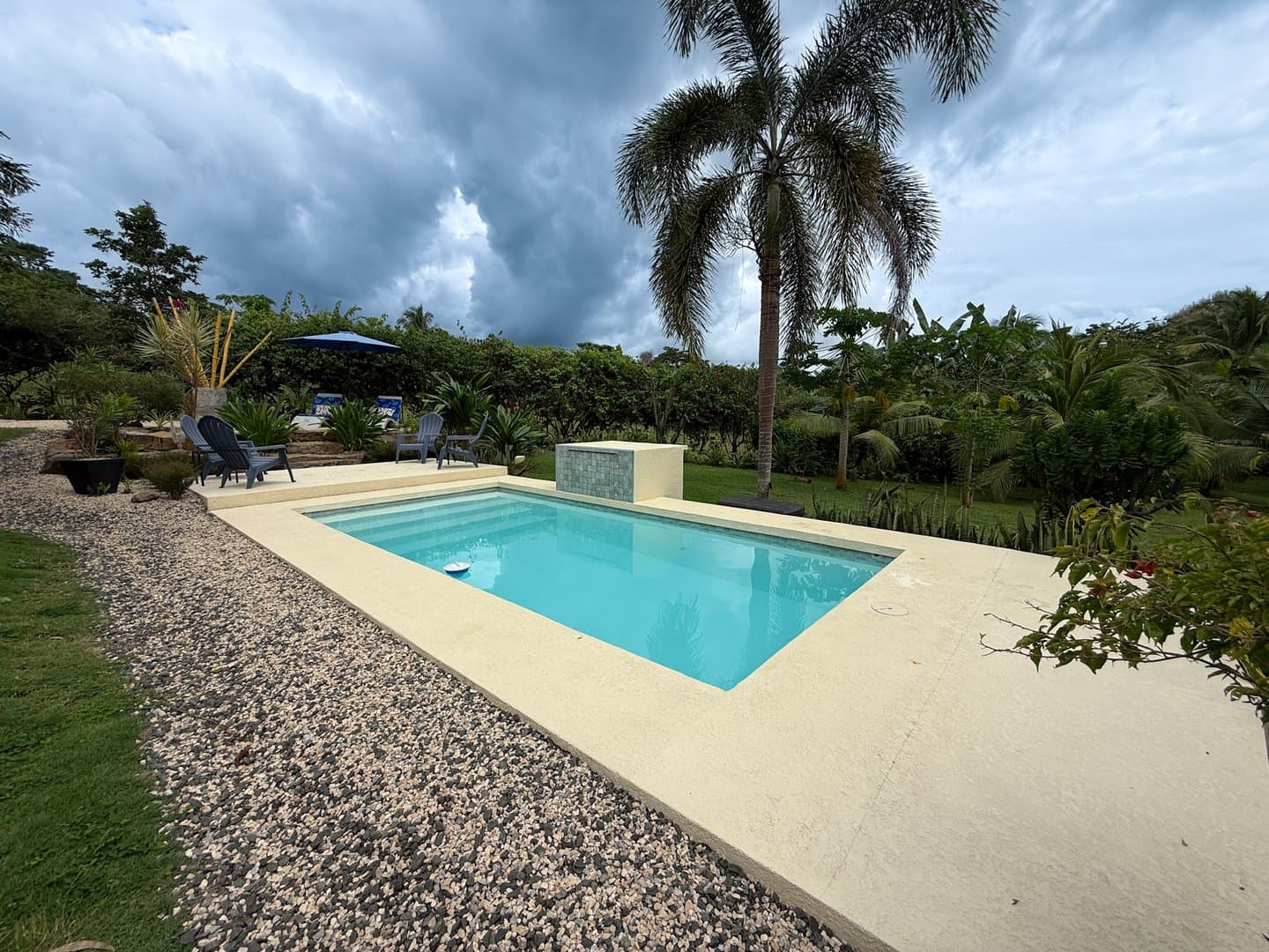 Modern Home with Stunning Mountain Views and Income-Generating Apartment, San Carlos, Panama. R-0318 - Image 45