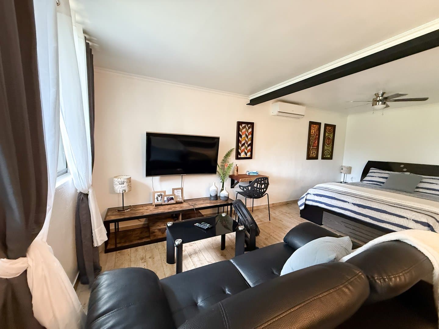 Modern Home with Stunning Mountain Views and Income-Generating Apartment, San Carlos, Panama. R-0318 - Image 38