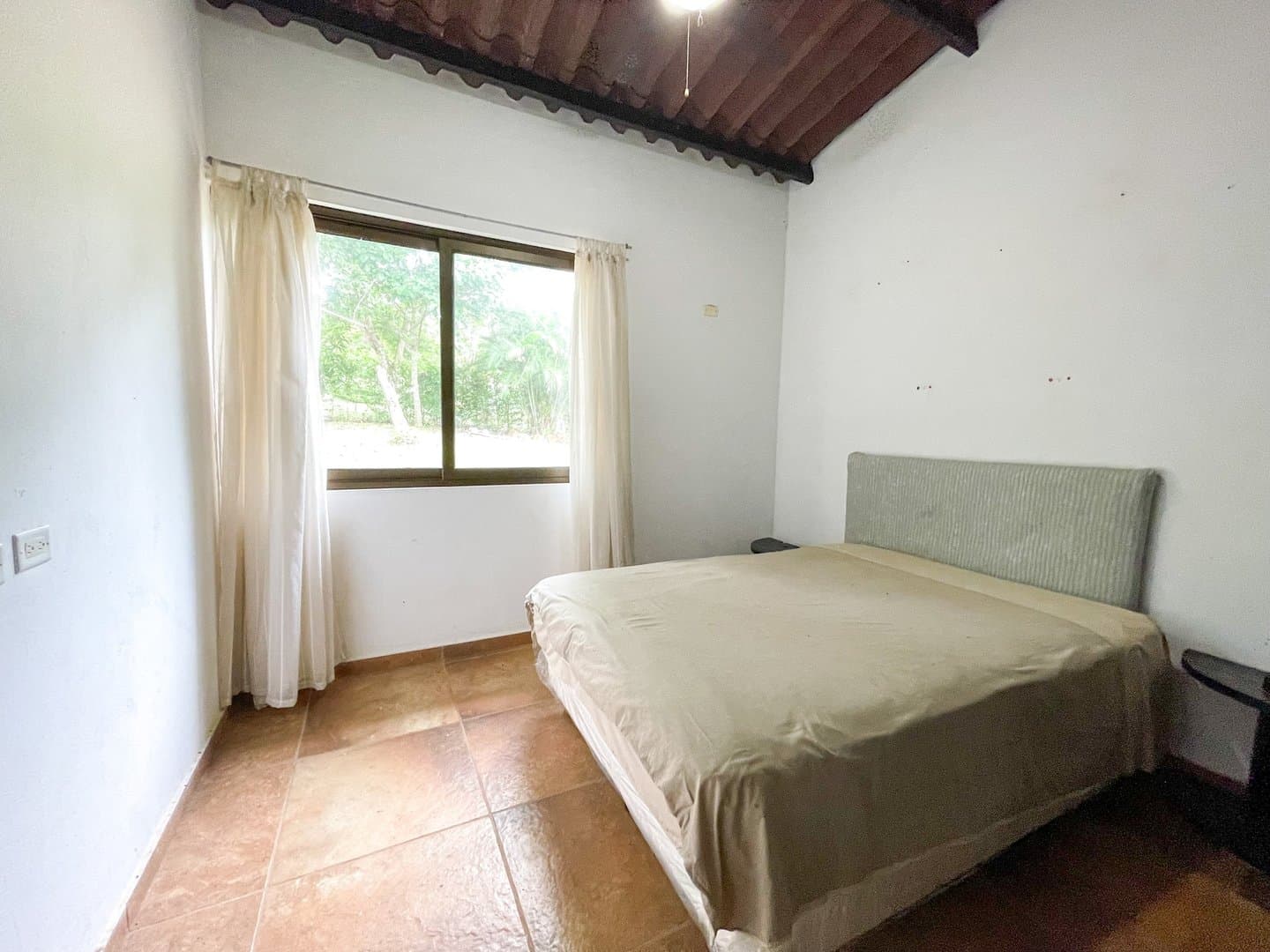 Modern Style House Blended with Nature, Capira R-0540 - Image 11