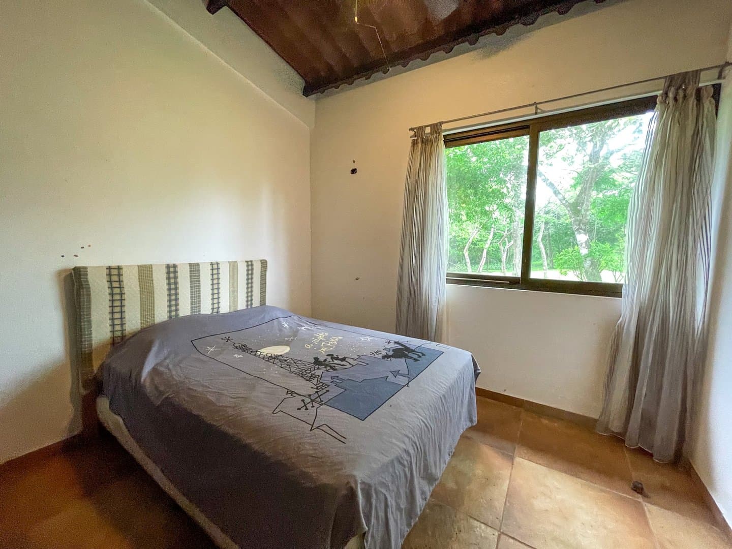 Modern Style House Blended with Nature, Capira R-0540 - Image 14