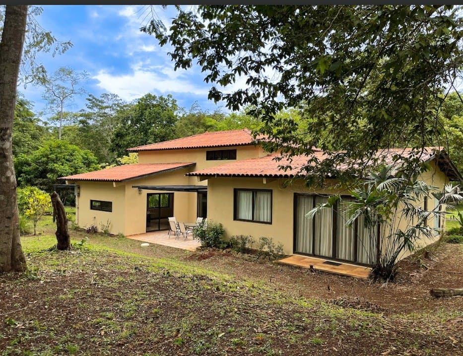 Modern Style House Blended with Nature, Capira R-0540 - Image 2