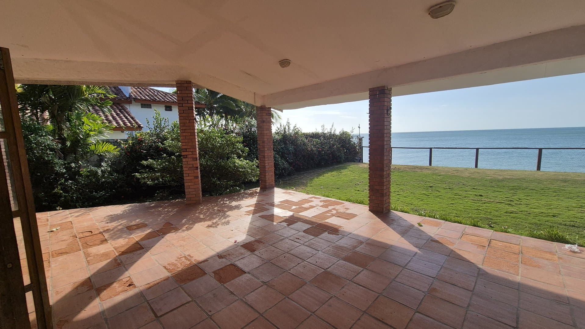 Oceanfront Four-Bedroom Home in Coronado – Prime Renovation Opportunity P-0578 - Image 44