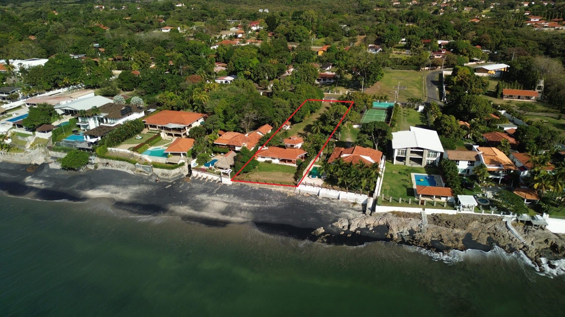 Oceanfront Four-Bedroom Home in Coronado – Prime Renovation Opportunity P-0578 - Image 1