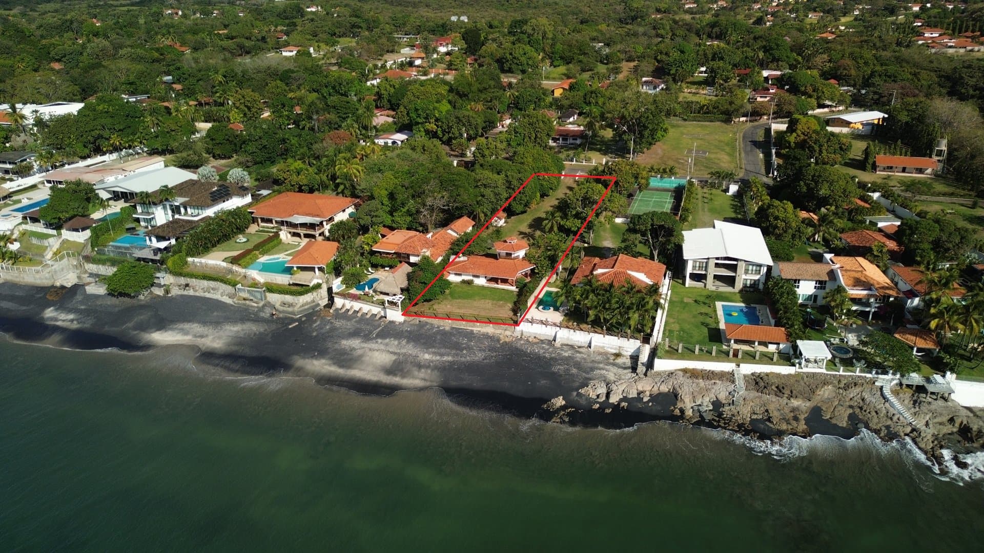 Oceanfront Four-Bedroom Home in Coronado – Prime Renovation Opportunity P-0578 - Image 40