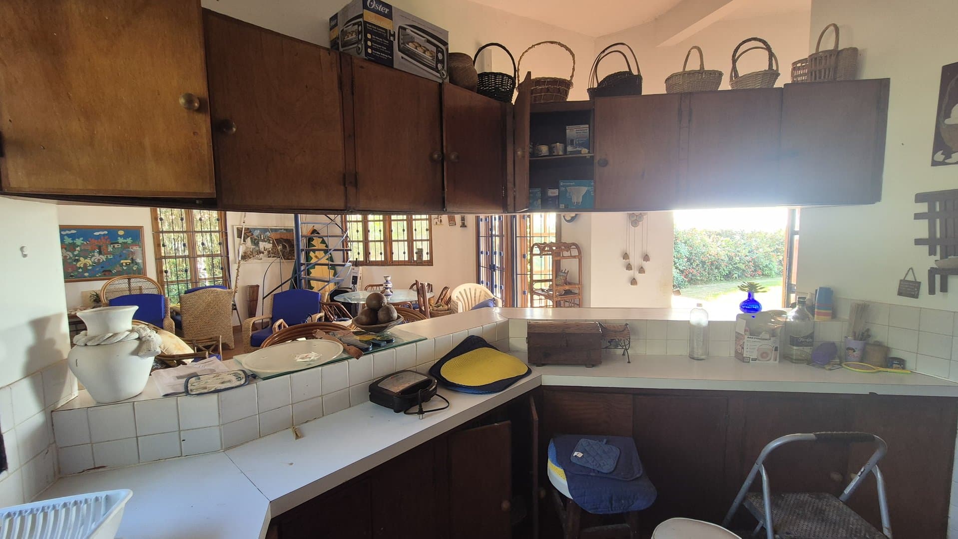 Oceanfront Four-Bedroom Home in Coronado – Prime Renovation Opportunity P-0578 - Image 50