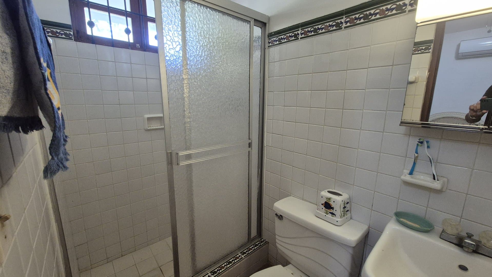 Oceanfront Four-Bedroom Home in Coronado – Prime Renovation Opportunity P-0578 - Image 53