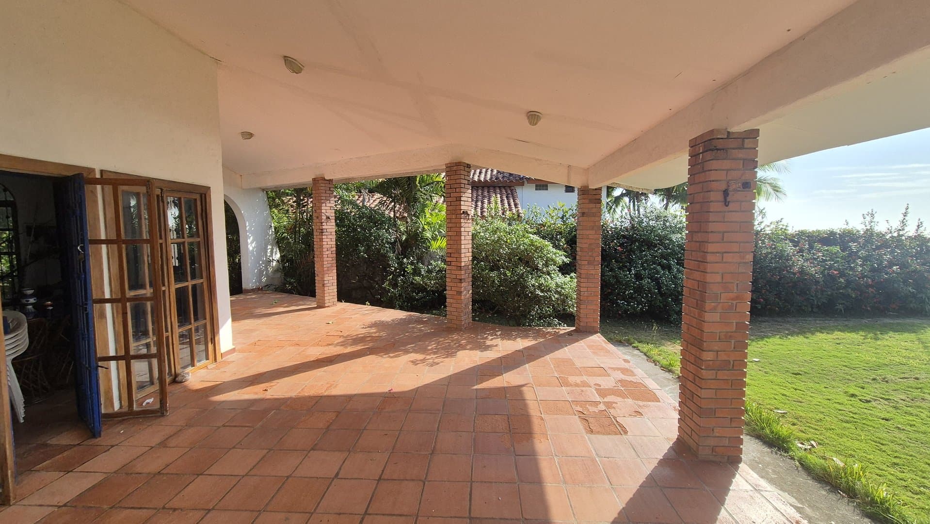 Oceanfront Four-Bedroom Home in Coronado – Prime Renovation Opportunity P-0578 - Image 60