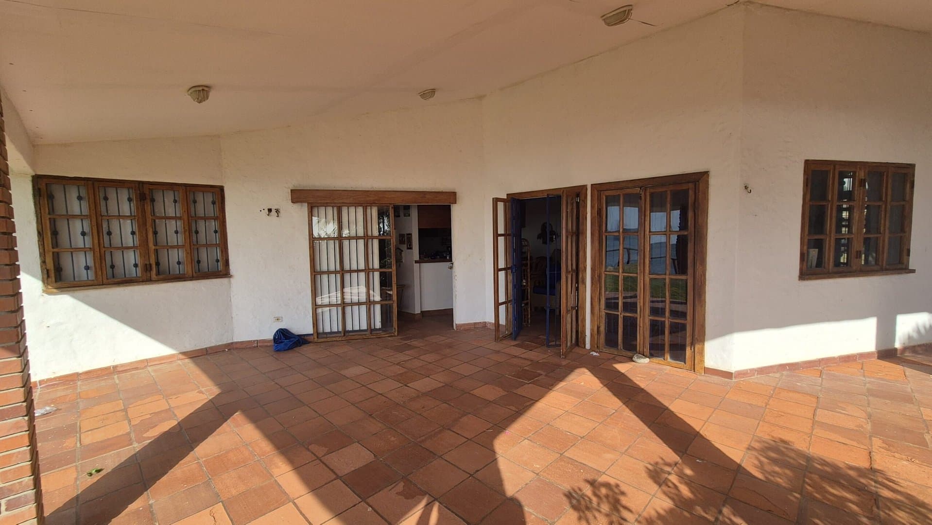 Oceanfront Four-Bedroom Home in Coronado – Prime Renovation Opportunity P-0578 - Image 23
