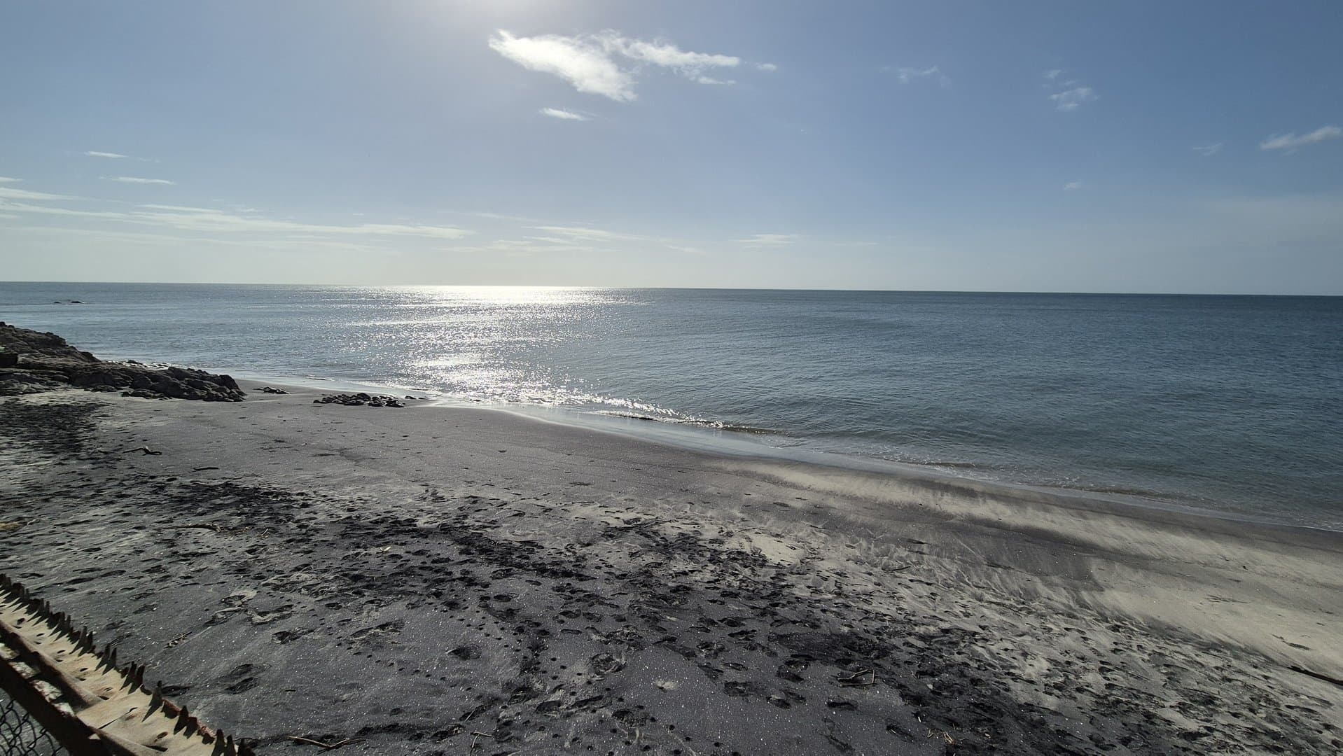 Oceanfront Four-Bedroom Home in Coronado – Prime Renovation Opportunity P-0578 - Image 69