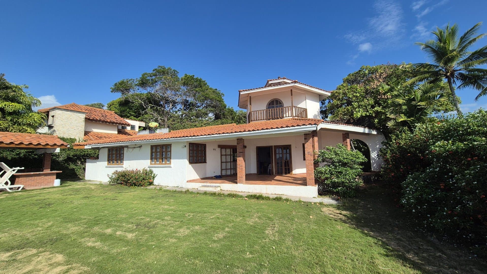 Oceanfront Four-Bedroom Home in Coronado – Prime Renovation Opportunity P-0578 - Image 32