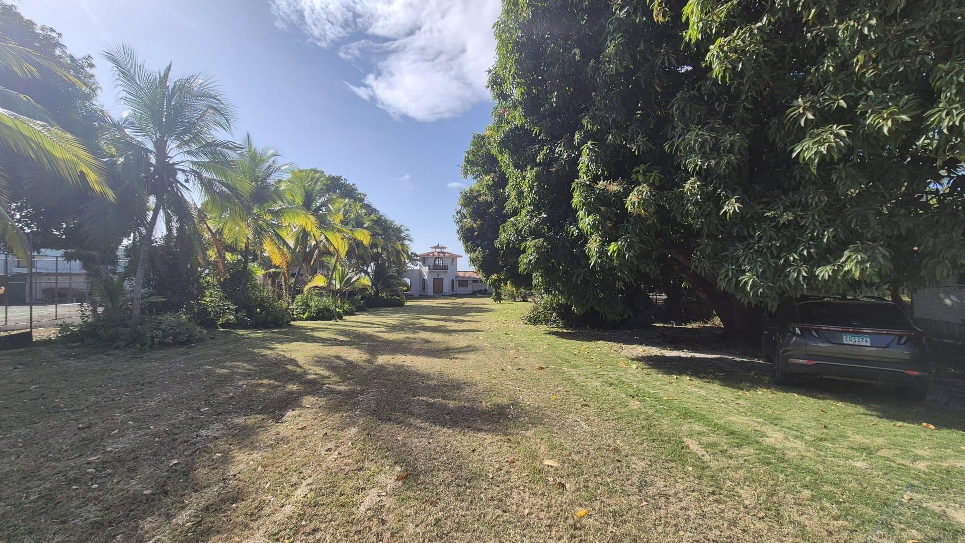 Oceanfront Four-Bedroom Home in Coronado – Prime Renovation Opportunity P-0578 - Image 36