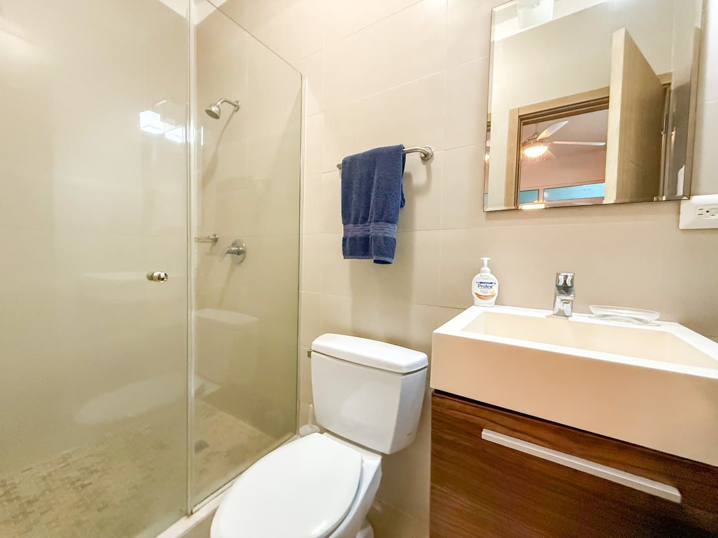 Open-Concept 2-Bedroom Beachfront Condo, Santa Clara ID R-0560 - Image 19