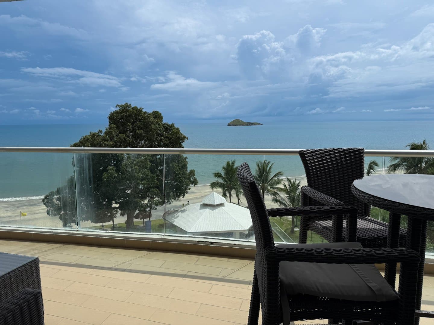 Open-Concept 2-Bedroom Beachfront Condo, Santa Clara ID R-0560 - Image 7