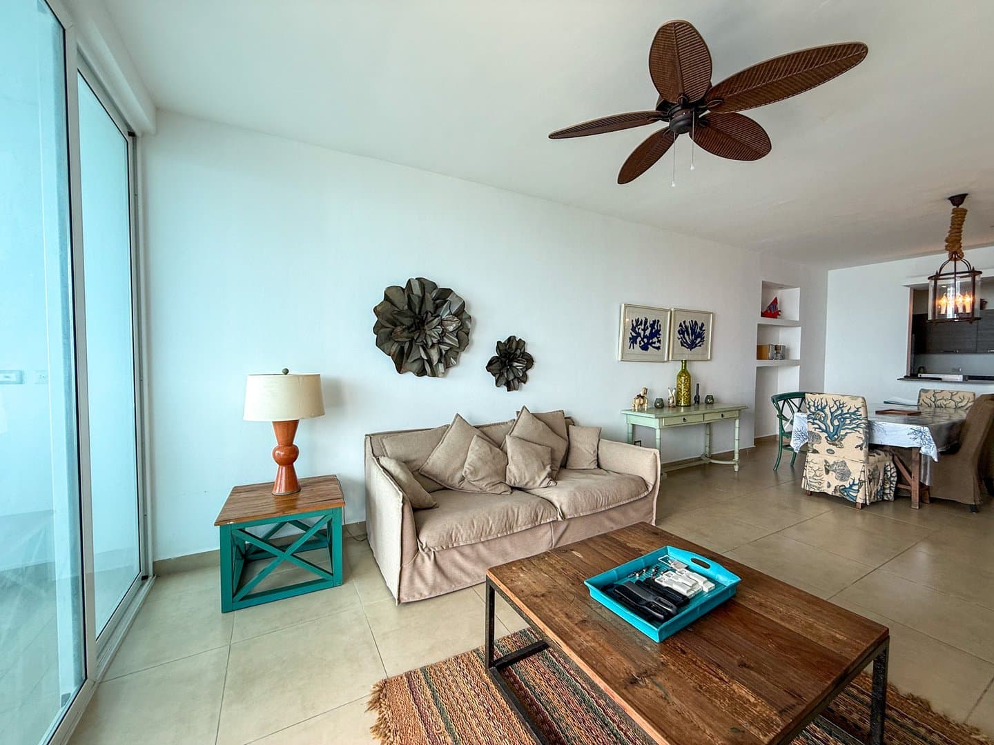 Open-Concept 2-Bedroom Beachfront Condo, Santa Clara ID R-0560 - Image 9