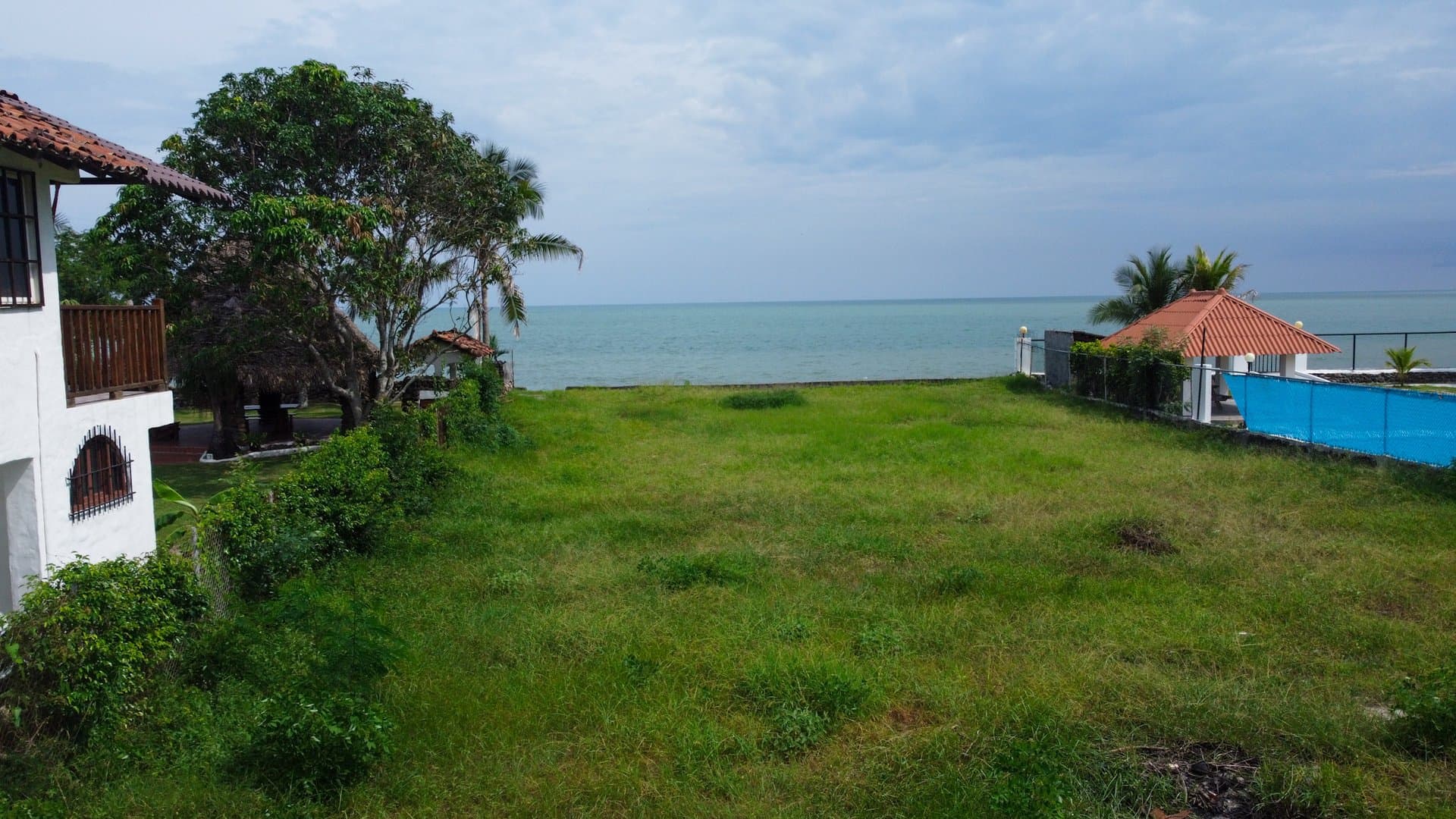 Prime Oceanfront Lot in Malibu Area, Gorgona – Perfect for Your Dream Home P-0408 - Image 5